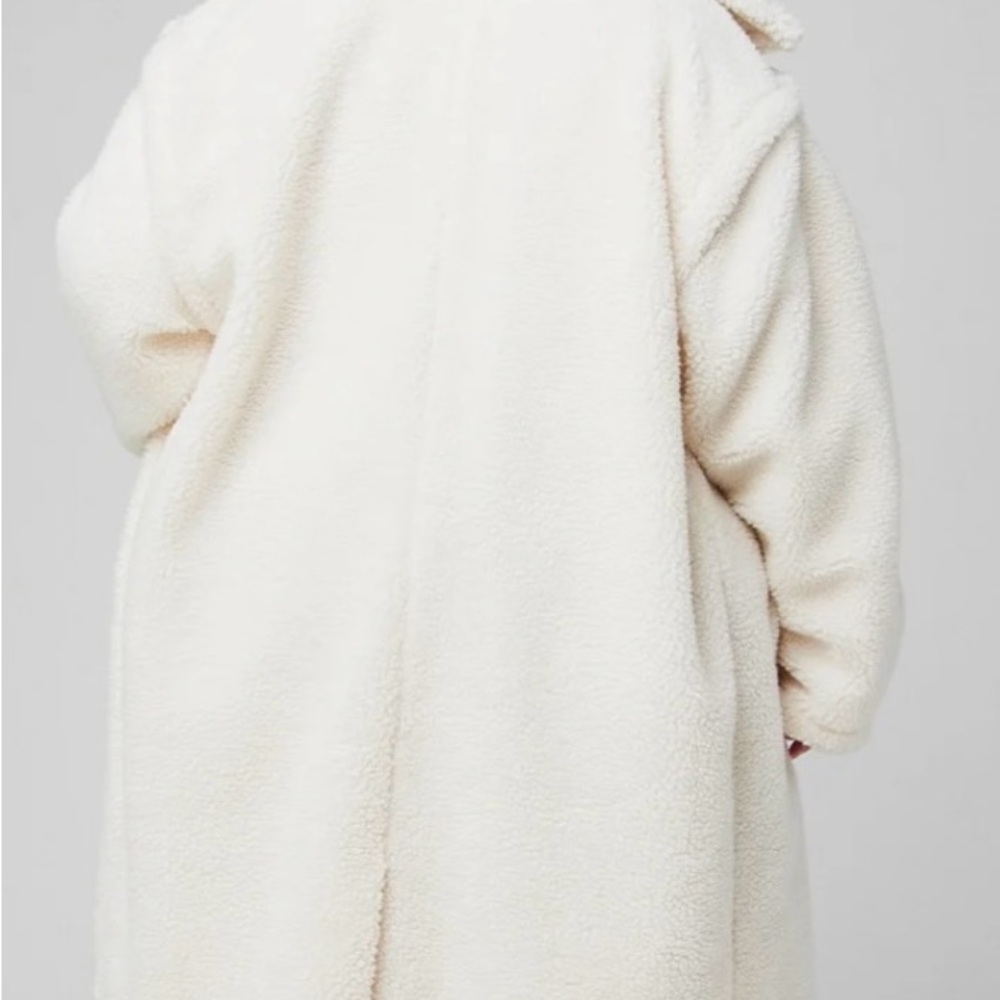 Fabletics Cream Teddy Jacket - Picture 2 of 3